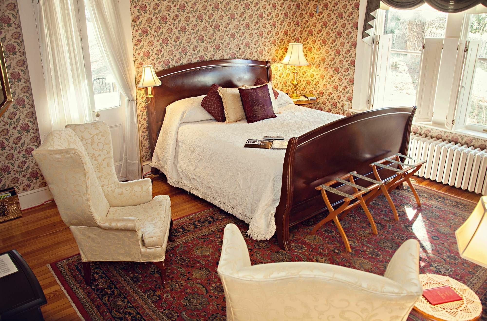 The Carriage Inn Bed And Breakfast Charles Town Exterior foto